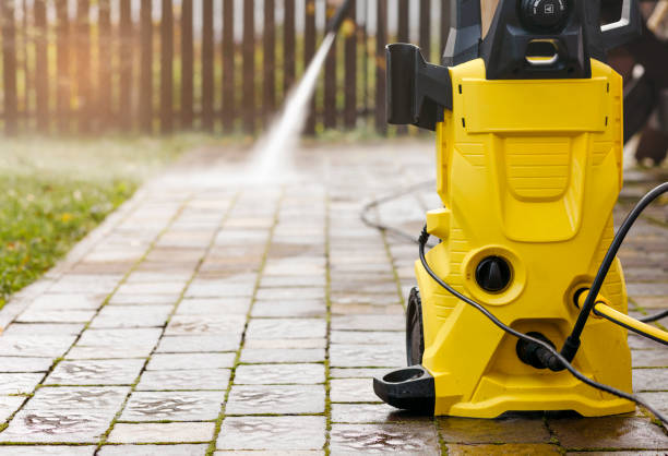 Best Pool Deck Cleaning  in Libertyvle, IL